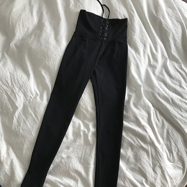 Спортно-елегантен дамски клин с висока талия и връзки