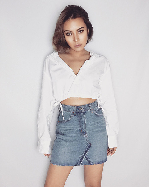 Спортно-елегантна дамска риза в два цвята