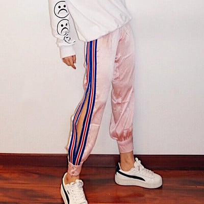 Pantaloni sport de damă moderni în trei culori