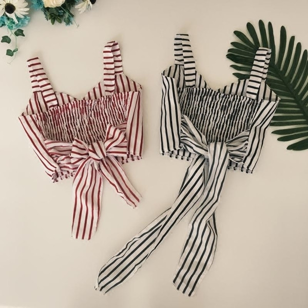 Дамски скъсен топ на райе и панделка на гърба