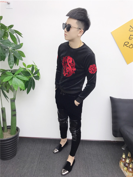 Стилен мъжки пуловер с бродерия и О-образна яка 