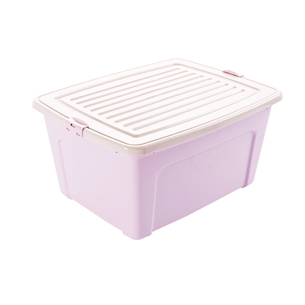 Μεγάλα πλαστικά κουτιά για την αποθήκευση ρούχων και άλλων οικιακών προμηθειών