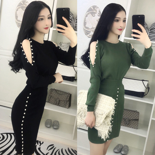 Modern őszi-téli ruha finom kötésből, dekorgyöngyökkel, két színben