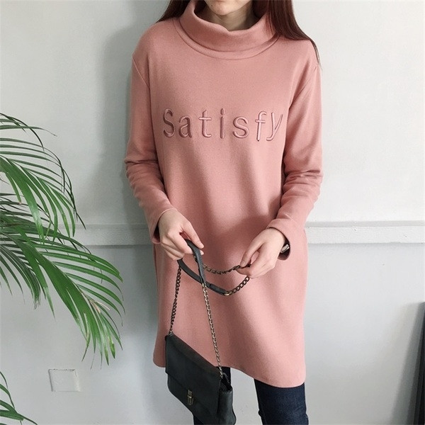 Αθλητικό γυναικείο μπλουζοφόρεμα με επιγραφή και ψηλό γιακά