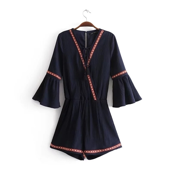 Női nyári overál szabad fazonban, V-nyakkal