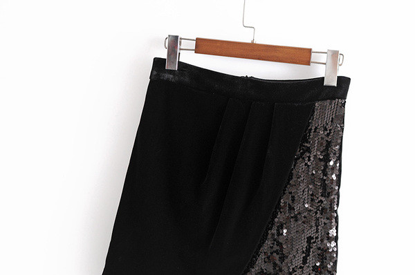 Fusta de dama eleganta cu paiete decorative
