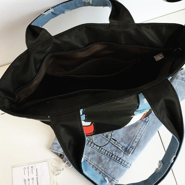 Интересна дамска чанта,подходяща за ежедневие 