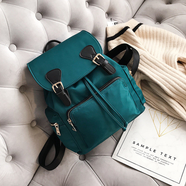 Modern női hátizsák kanalakkal, mindennapi használatra alkalmas három színben