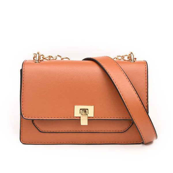 Egyszerű mini női táska hosszú fém fogantyúval