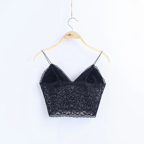 Modern női csipke felső vékony pántokkal, különböző színekben