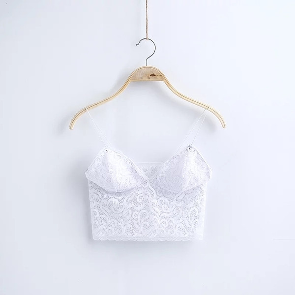 Modern női csipke felső vékony pántokkal, különböző színekben