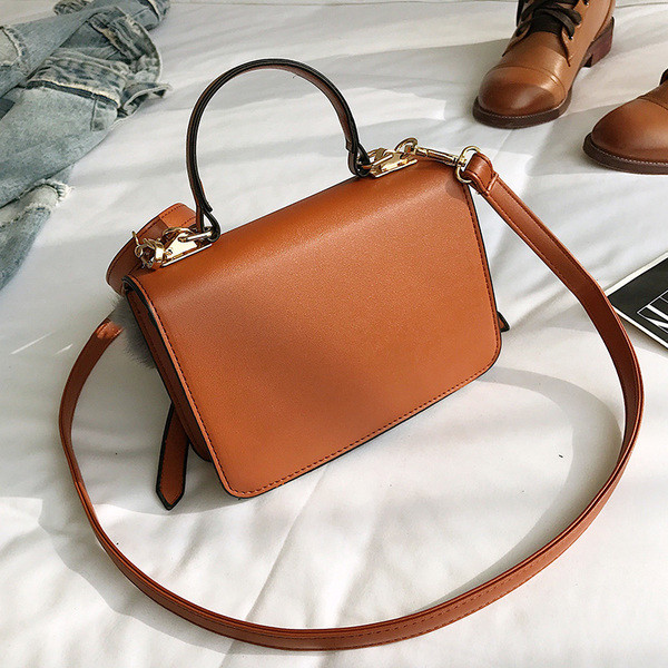 Öko bőrből készült tiszta női kézitáska pehely kiegészítővel három színben, mindennapi használatra alkalmas