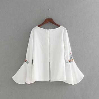 Дамска есенно-пролетна блуза с флорални мотиви в бял цвят
