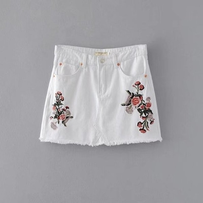 Γυναικεία φούστα denim με floral σχέδια σε δύο χρώματα