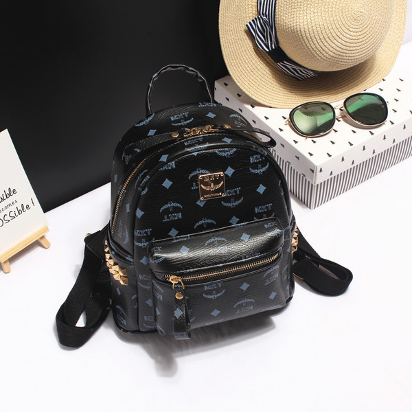 Спортно-ежедневна дамска раница от еко кожа в много цветове,два модела