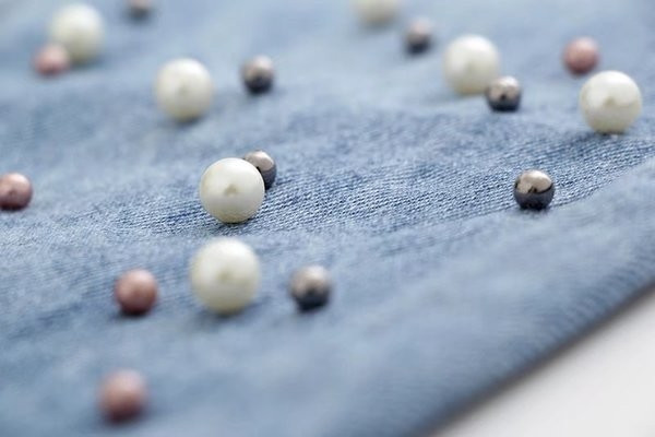 Modern női farmer - késői és díszítéssel