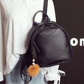 Rucsac simplu de dama din piele ecologica cu accesoriu de puf in trei culori