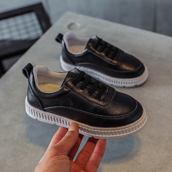 Uniszex gyerek tornacipő három színben, mindennapi használatra