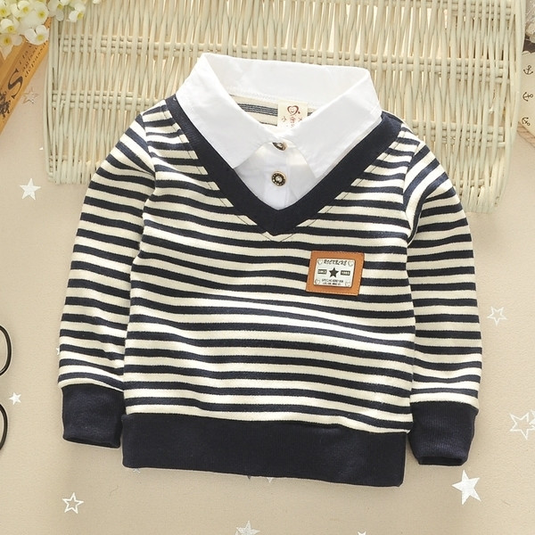 Modern, csíkos gyerekpulóver O-alakú gallérral fiúknak, mindennapi használatra alkalmas három színben