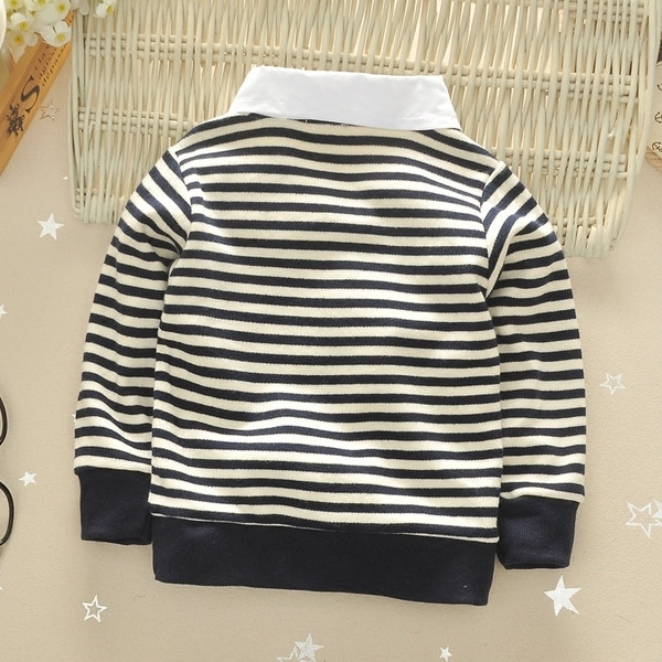 Modern, csíkos gyerekpulóver O-alakú gallérral fiúknak, mindennapi használatra alkalmas három színben