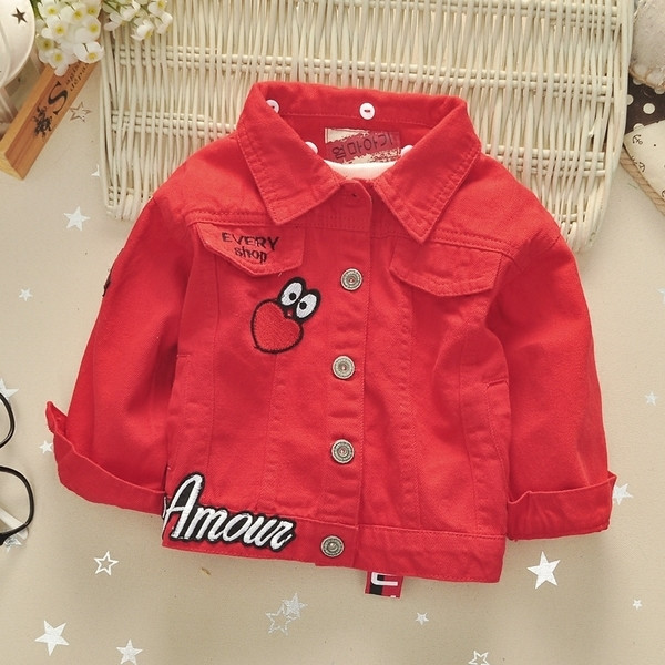 Gyermek unisex farmerdzseki felirattal és mini rátéttel három színben, mindennapi használatra