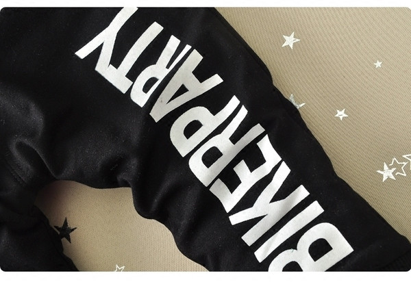 Sportos gyerekcsapat fiúknak, mindennapi használatra alkalmas két színben