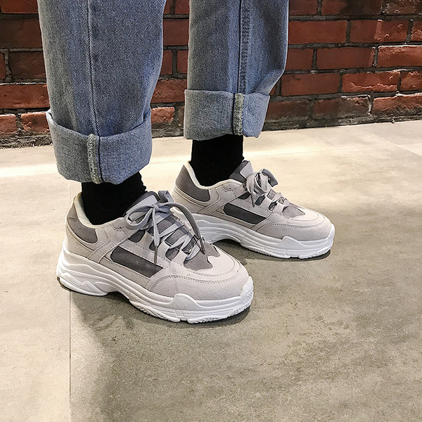 Női tornacipő mindennapi használatra és sportoláshoz