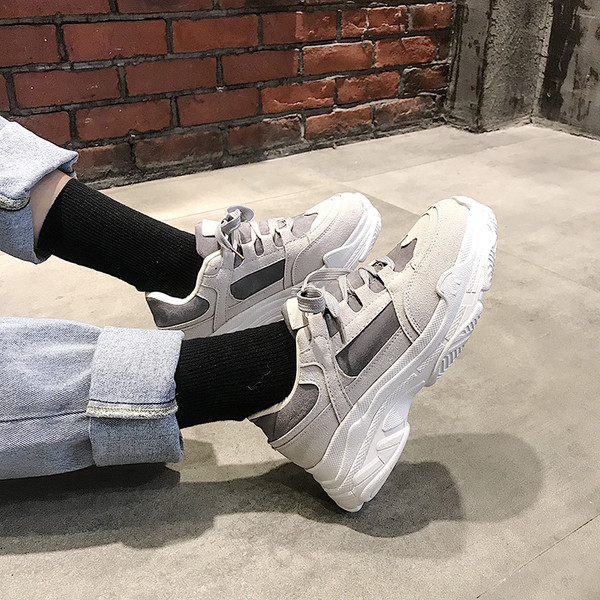 Női tornacipő mindennapi használatra és sportoláshoz