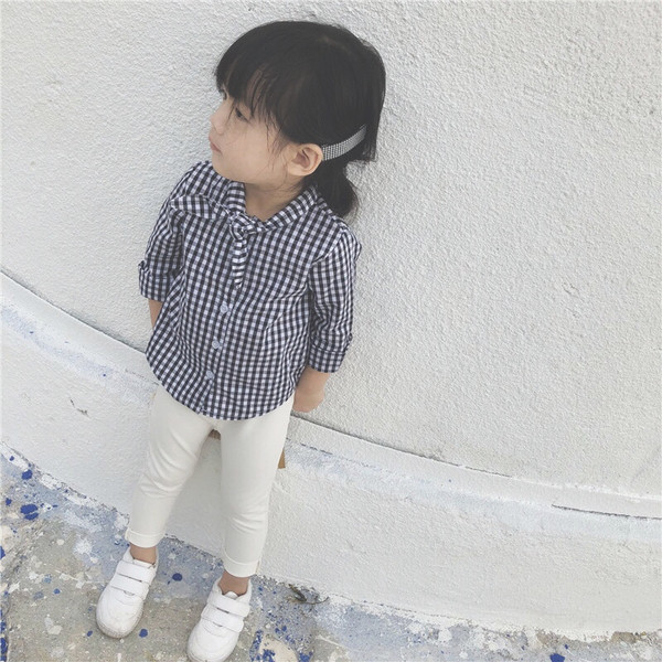 Cămașă elegantă pentru copii în carouri pentru fete, cu o panglică la gât