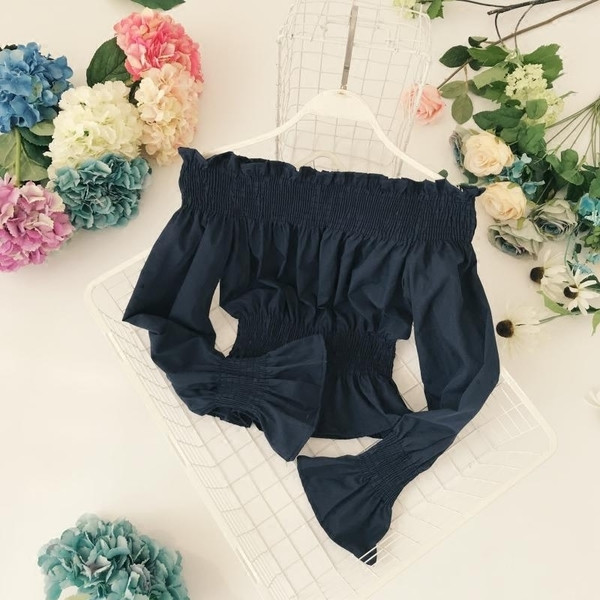 Дамска блуза с широки рамене