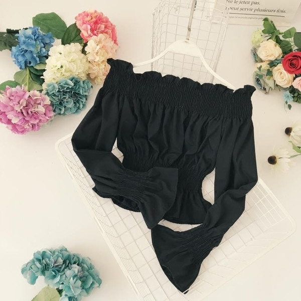 Дамска блуза с широки рамене