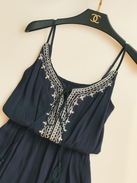 Rochie de dama cu broderie