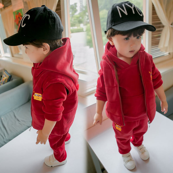 Изчистен велурен комплект три части