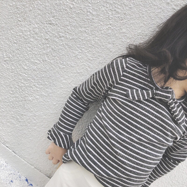 Csíkos gyerek blúz lányoknak több színben szalaggal