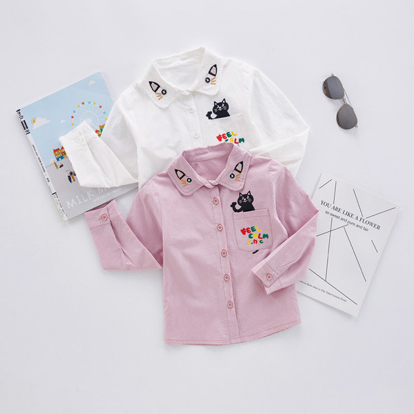 Gyereking lányoknak V-alakú gallérral és mini applikációkkal, két színben