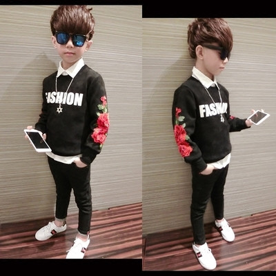 Модерна тениска с бродерия за момче