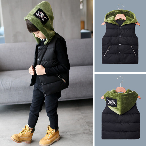 Σπορ-κομψό γιλέκο  με κουκούλα