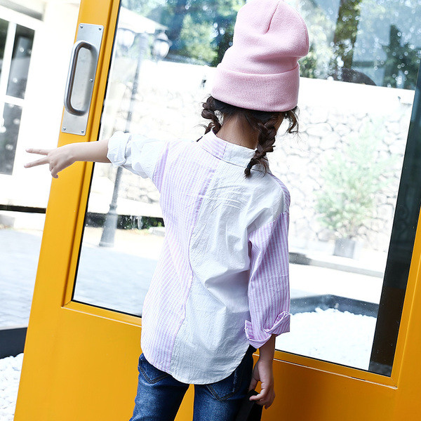 Cămașă pentru copii sport-elegantă pentru fete cu inscripție și emoticon în două culori