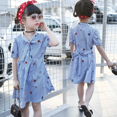Раирана детска рокля за момичета с мини апликации V-образна яка и панделка 