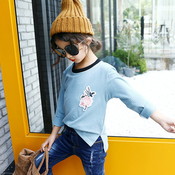 Bluza casual copii pentru fete cu imprimeu si guler in forma de O in doua culori