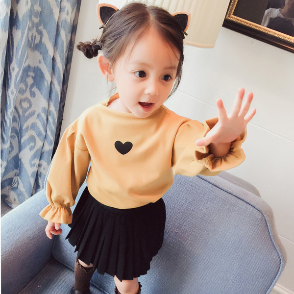 Bluză pentru copii de primăvară-toamnă pentru fete cu guler în formă de O, aplicație mini inimă și mâneci largi în trei culori