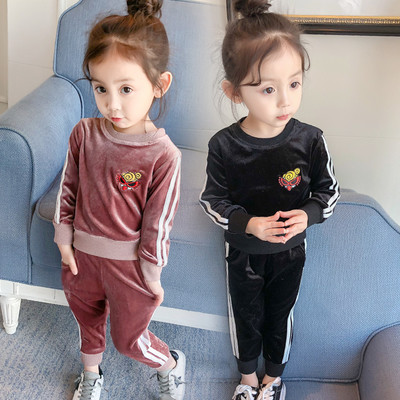 Велурен детски екип от две части за момичета с мини апликация в няколко цвята