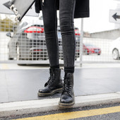 Blugi de dama model Slim in culoare inchisa