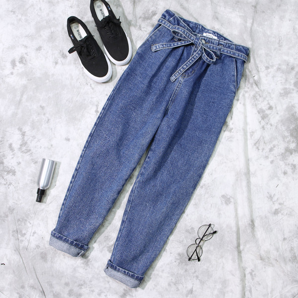 Αθλητικά γυναικεία τζιν σε δύο χρώματα