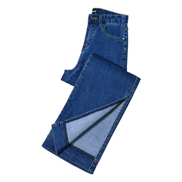 Γυναικεία τζιν σε ένα ευρύ σχέδιο με σχισμή σε σκούρο χρώμα