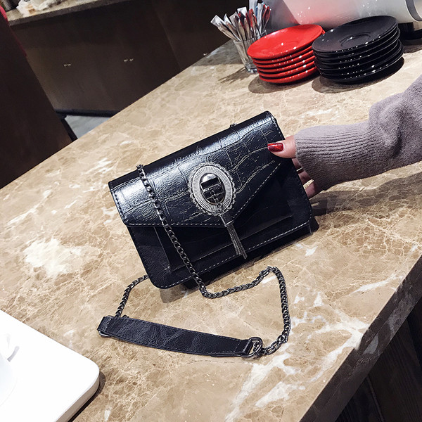 Casual mini γυναικεία τσάντα με μεγάλη λαβή σε διάφορα χρώματα