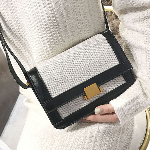 Μίνι γυναικεία τσάντα με μακρύ λεπτό ιμάντα ώμου σε τρία χρώματα