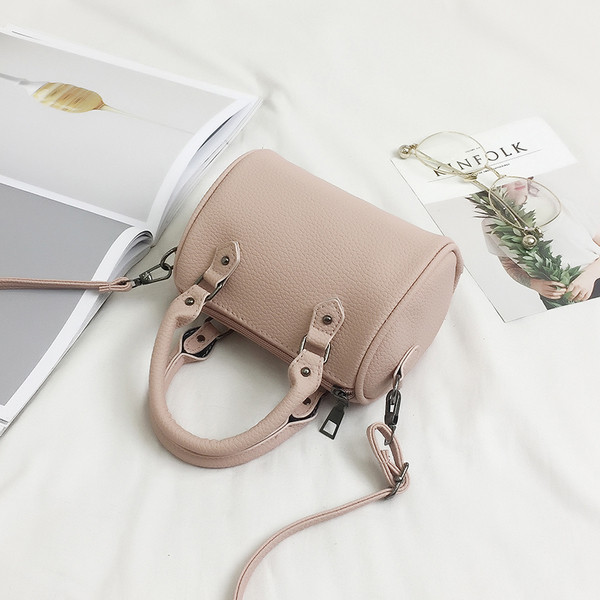 Καθημερινή γυναικέια τσάντα χαρτοφύλακα με μικρή και μεγάλη λαβή σε διάφορα χρώματα