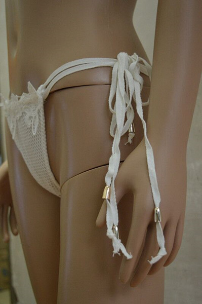 Γυναικείο σετ σε λευκό χρώμα