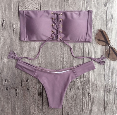 Costum de baie de damă din două piese cu cravate încrucișate și ciucuri